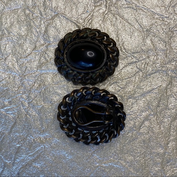 Vintage Black Oval in Chain Metal Clip On Earrings - Picture 5 of 6
